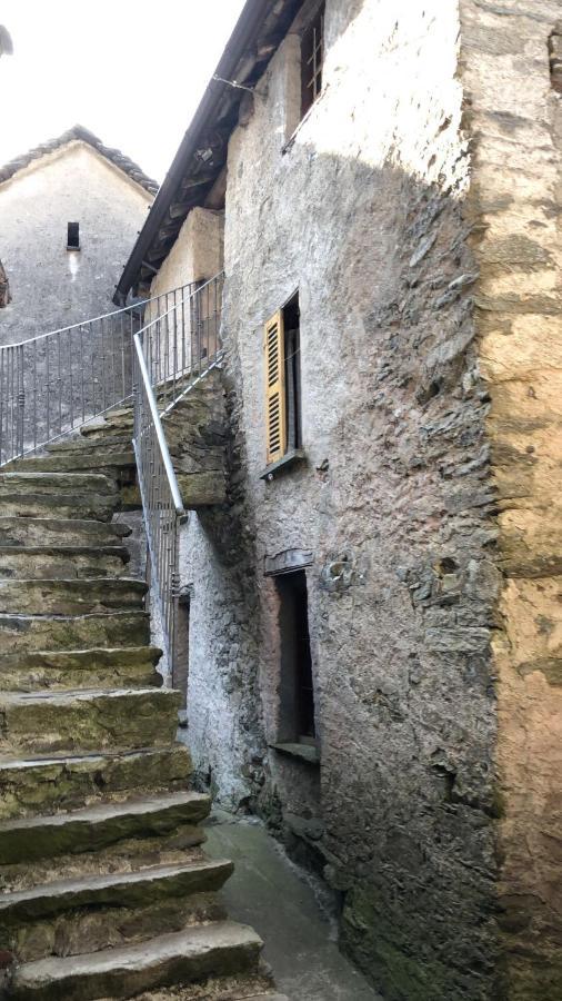 Il Fiume Di Fianco. Appartamento Alta Valsesia Mollia Kültér fotó